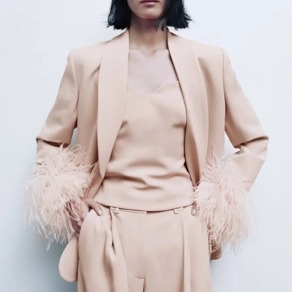STRAIGHT CUT FEATHER BLAZER - Picture 5 of 8